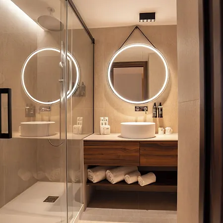 Hotel Zenit Borrell 4*