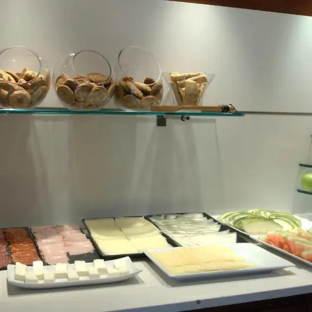 酒店 泽尼特博雷尔酒店 4*